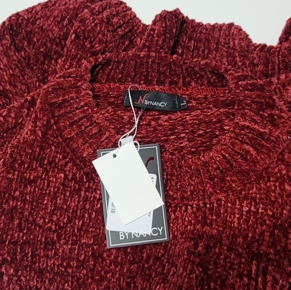 N by Nancy Red Chenille Cropped Sweater - Picture 5 of 6